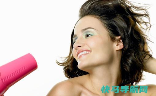 洗完头吹干头发先吹发根还是发尾头发自然干还是